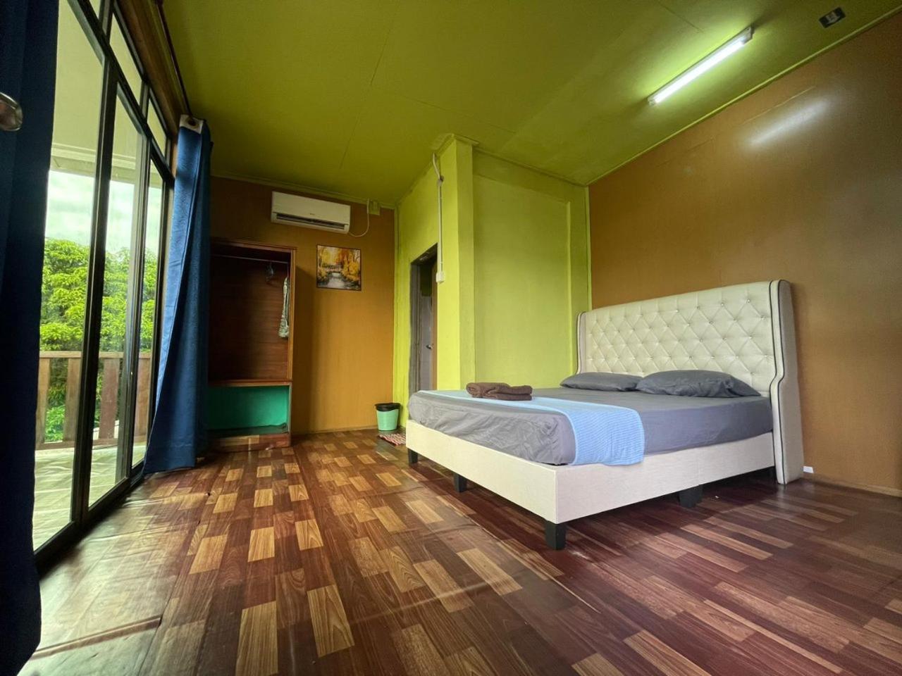 Perhentian Hazipah Hotell Kampong Pasir Hantu Exteriör bild